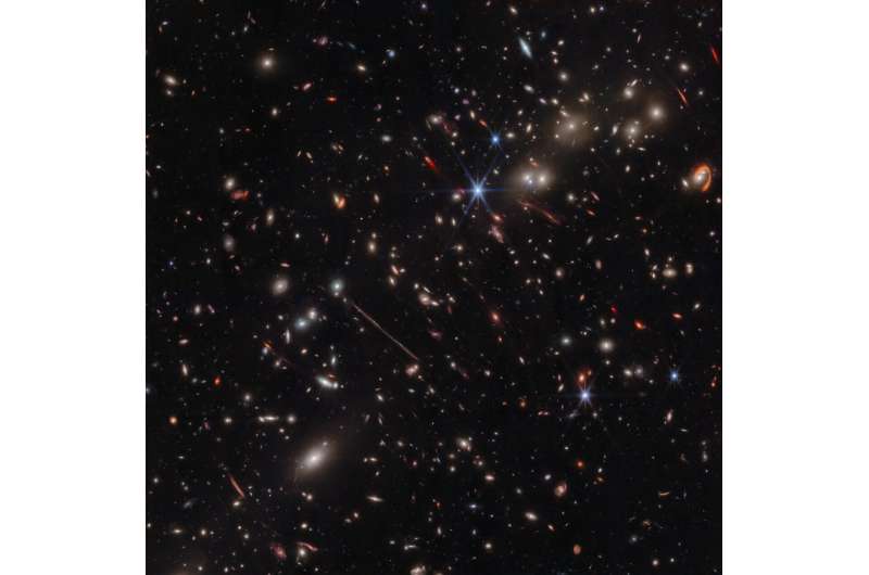 Webb spotlights gravitational arcs in ‘El Gordo’ galaxy cluster