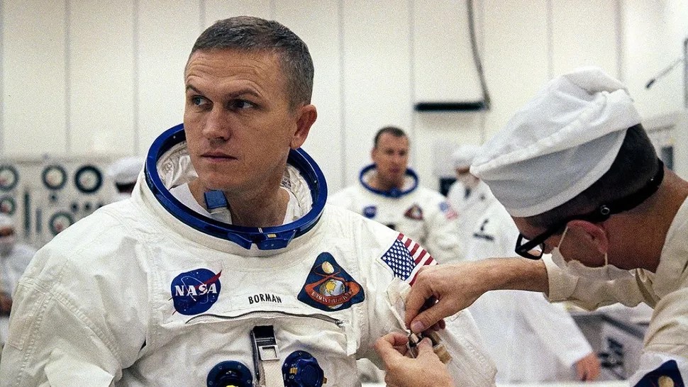 Frank Borman, Apollo 8 astronaut who led first flight to the moon, dies at 95