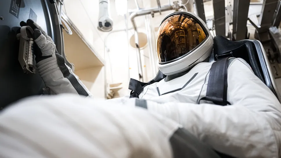 Polaris Dawn Crew Shows Off New SpaceX Spacesuits For 1st Private Spacewalk.