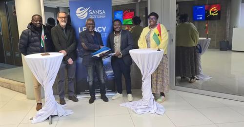 Sidelines From The National Space Conference: SANSA Signs Collaboration Agreement with Ghana.